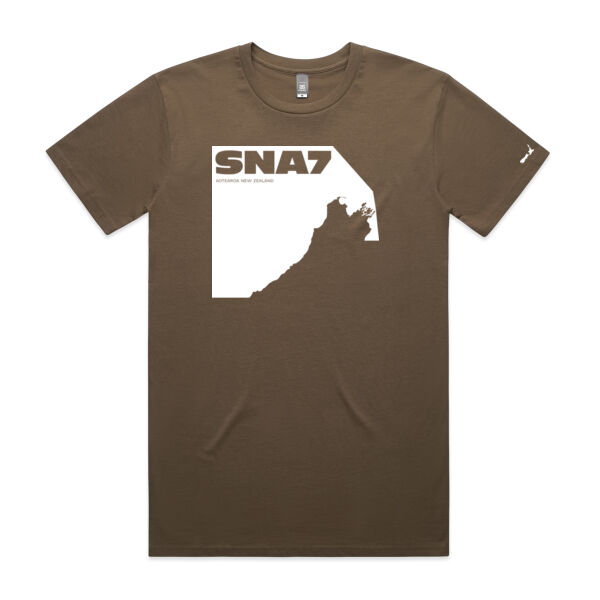 Snapper 7 – Men’s Tee (white print) Thumbnail